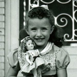 Meet your Posher, Connie